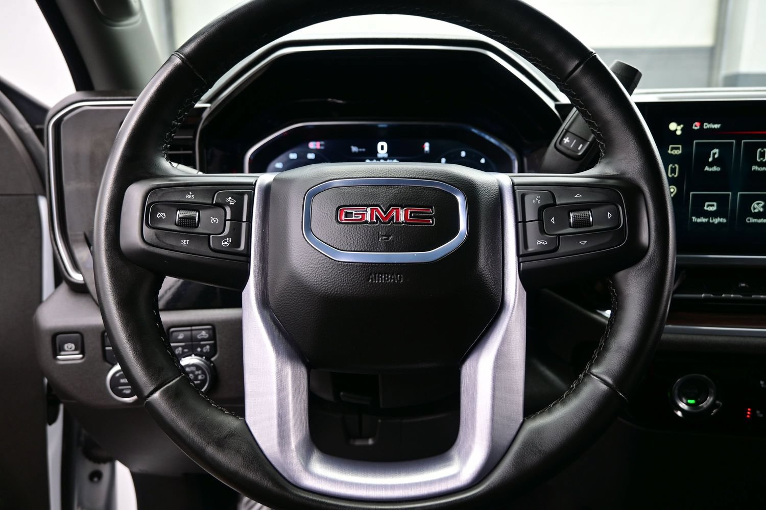 Used 2024 GMC Sierra 1500 SLT AWD/4WD image 25