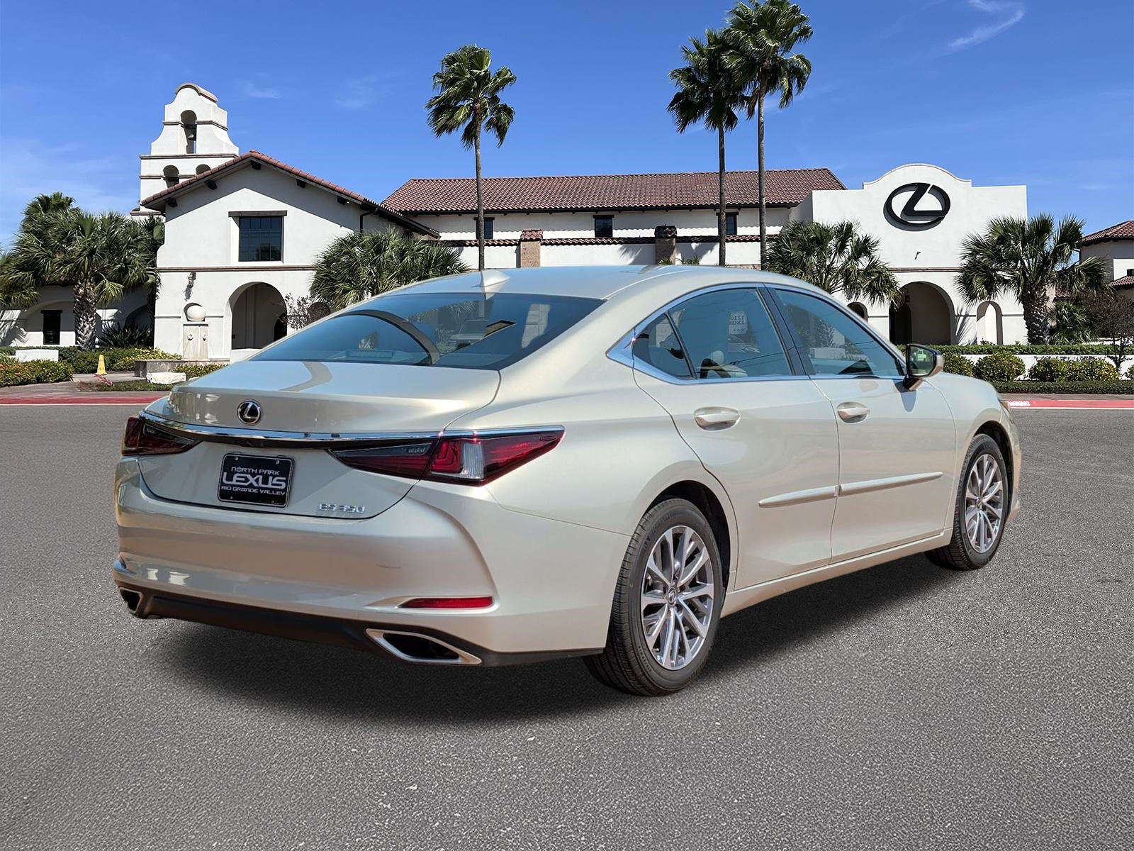 Certified 2022 Lexus ES 350 w/ Accessory Package 2 FWD image 2