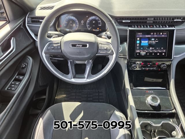 Used 2023 Jeep Grand Cherokee L Laredo AWD/4WD image 16