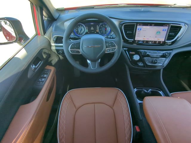 New 2026 Chrysler Pacifica Pinnacle w/ Trailer Tow Group image 22