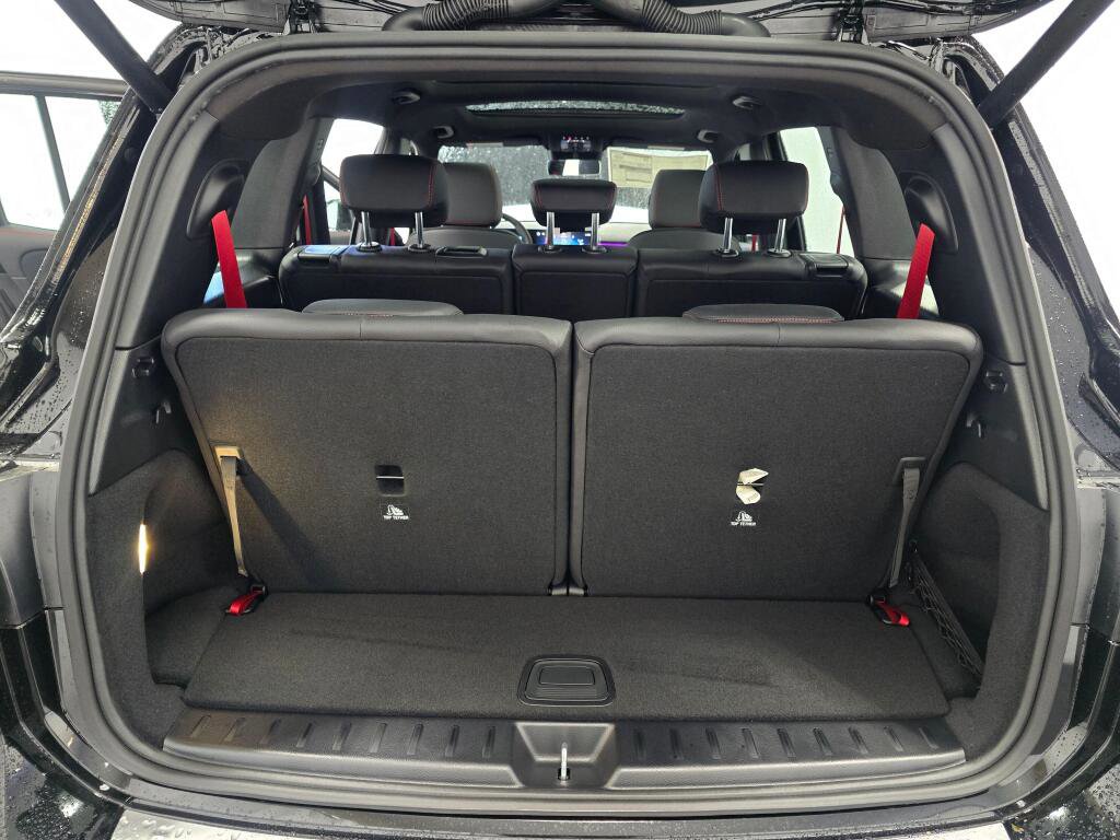 New 2026 Mercedes-Benz GLB 35 AMG 4MATIC image 11