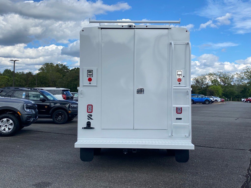 New 2026 Ford E-350 and Econoline 350 Super Duty w/ Power Equipment Group image 6