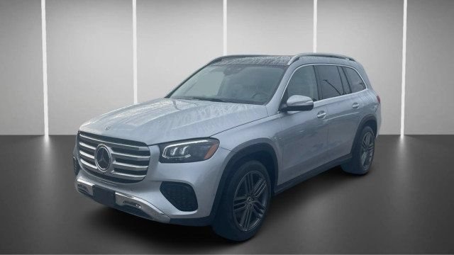 Used 2024 Mercedes-Benz GLS 450 4MATIC image 13
