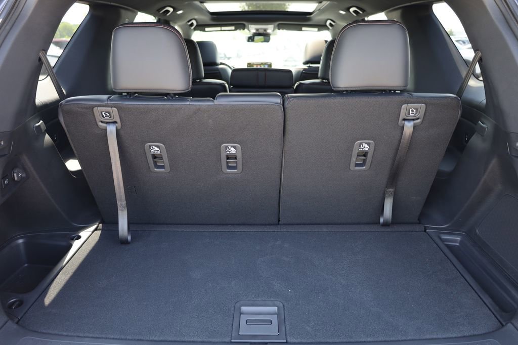 New 2025 Honda Pilot Black Edition image 9