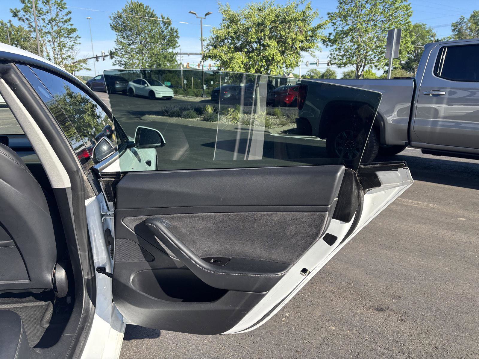 Used 2021 Tesla Model 3 Standard Range Plus RWD image 17