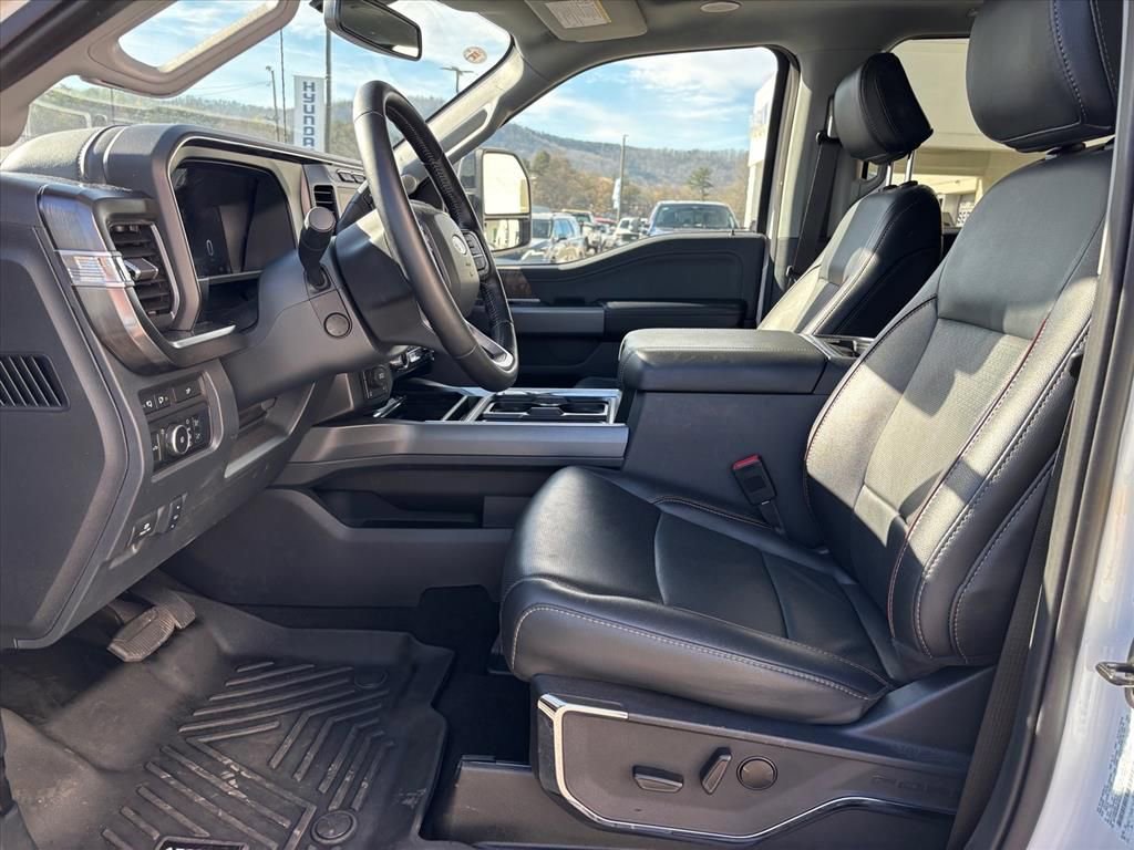 Used 2024 Ford F250 Lariat w/ Lariat Ultimate Package image 10