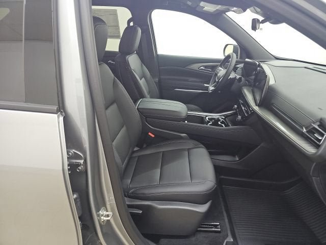 New 2026 Chevrolet Traverse LT w/ Driver Confidence Package FWD image 15
