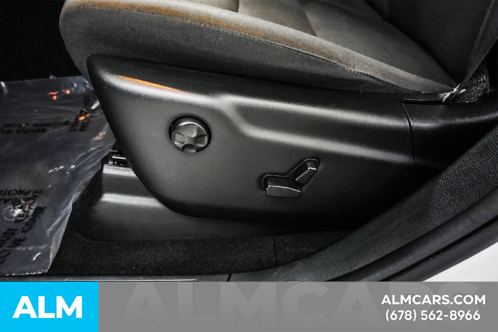 Used 2025 Dodge Durango GT RWD image 29