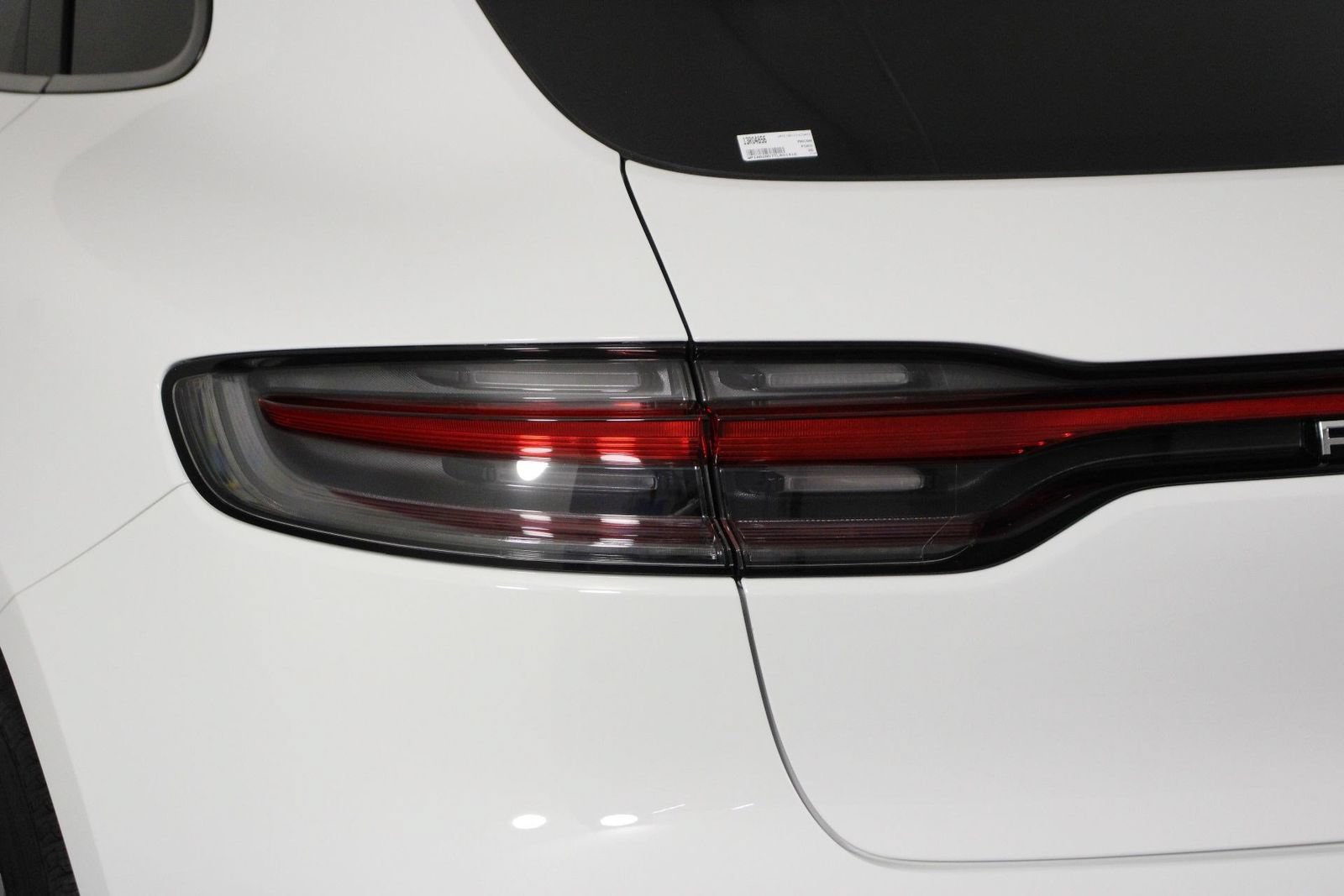 Certified 2026 Porsche Macan AWD/4WD image 21