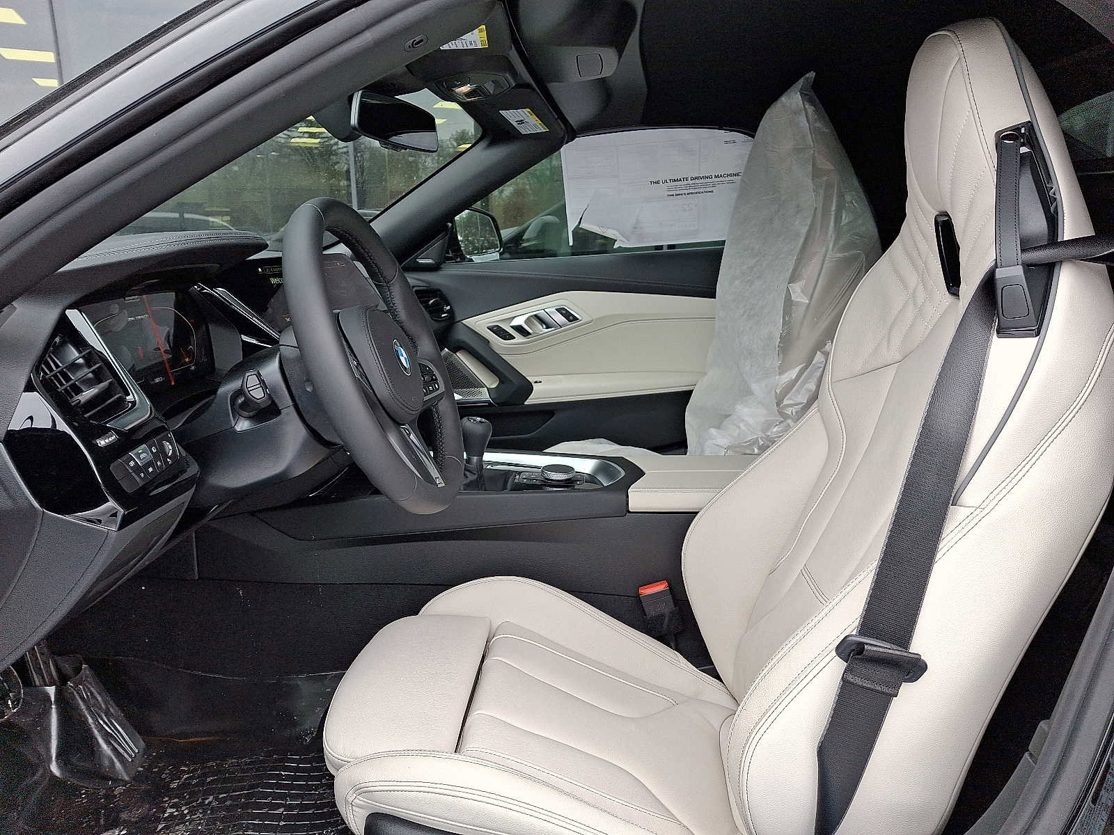 New 2026 BMW Z4 M40i w/ Premium Package RWD image 4