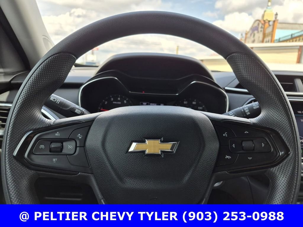 Used 2023 Chevrolet TrailBlazer LT w/ Convenience Package FWD image 16