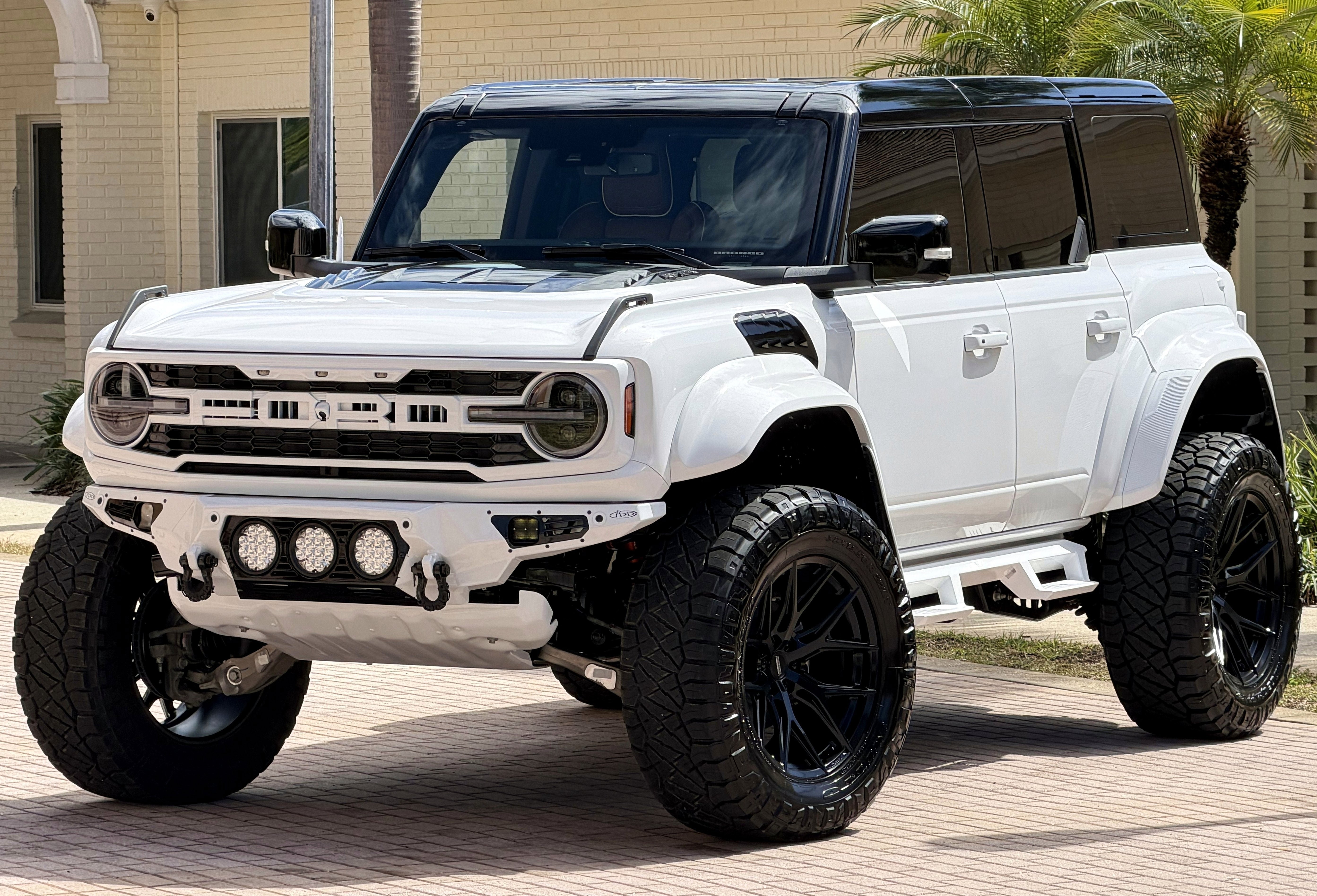 Used 2026 Ford Bronco Raptor w/ Interior Carbon Fiber Pack AWD/4WD image 3