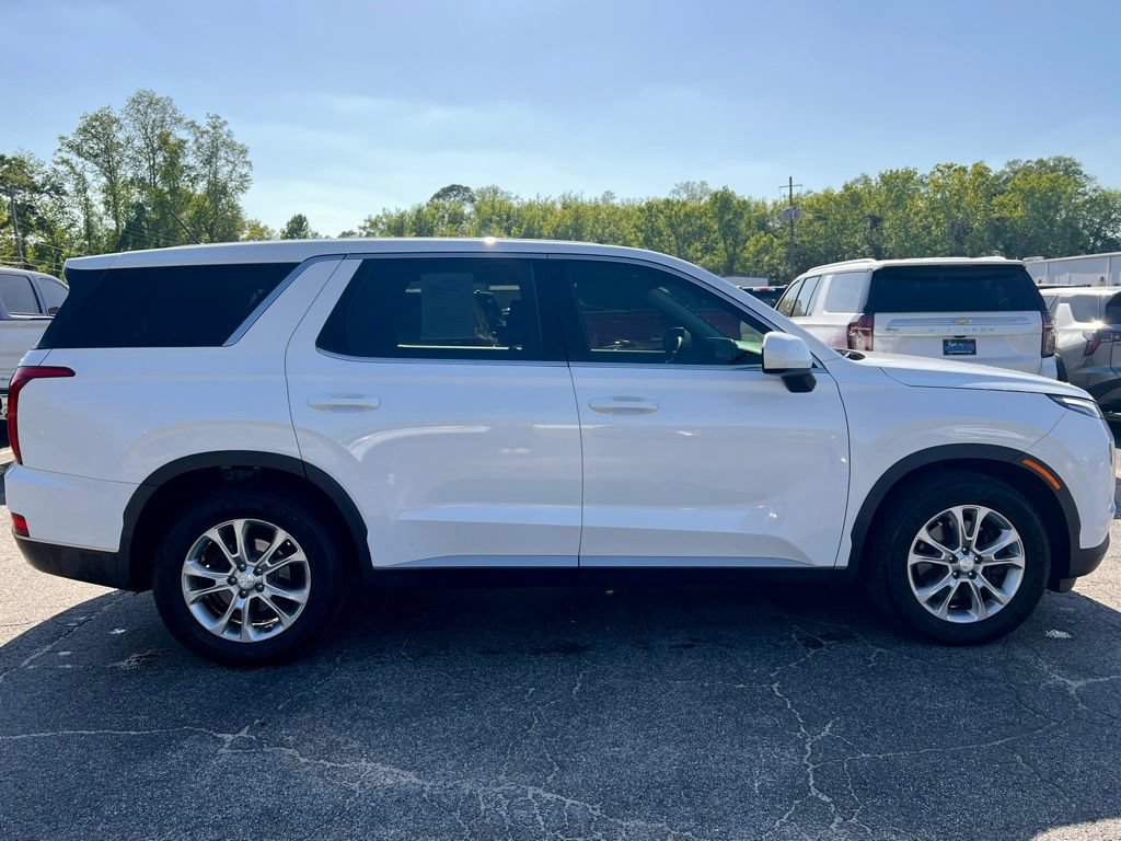 Used 2021 Hyundai Palisade SE FWD image 2
