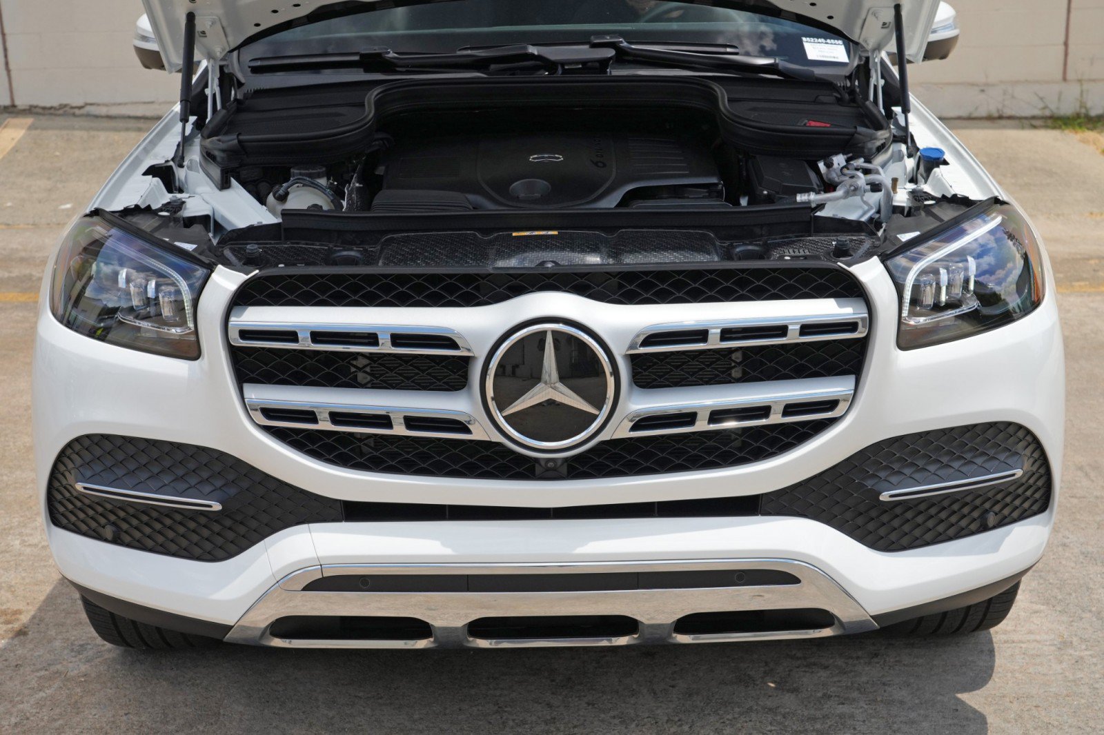 Used 2023 Mercedes-Benz GLS 450 4MATIC image 8