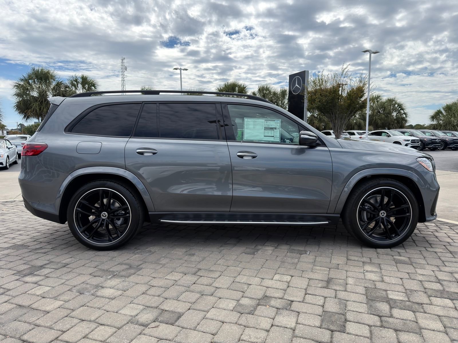New 2026 Mercedes-Benz GLS 580 4MATIC image 8