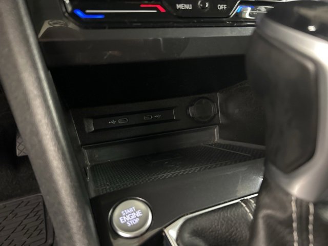 Used 2022 Volkswagen Tiguan SE w/ Panoramic Sunroof Package image 21