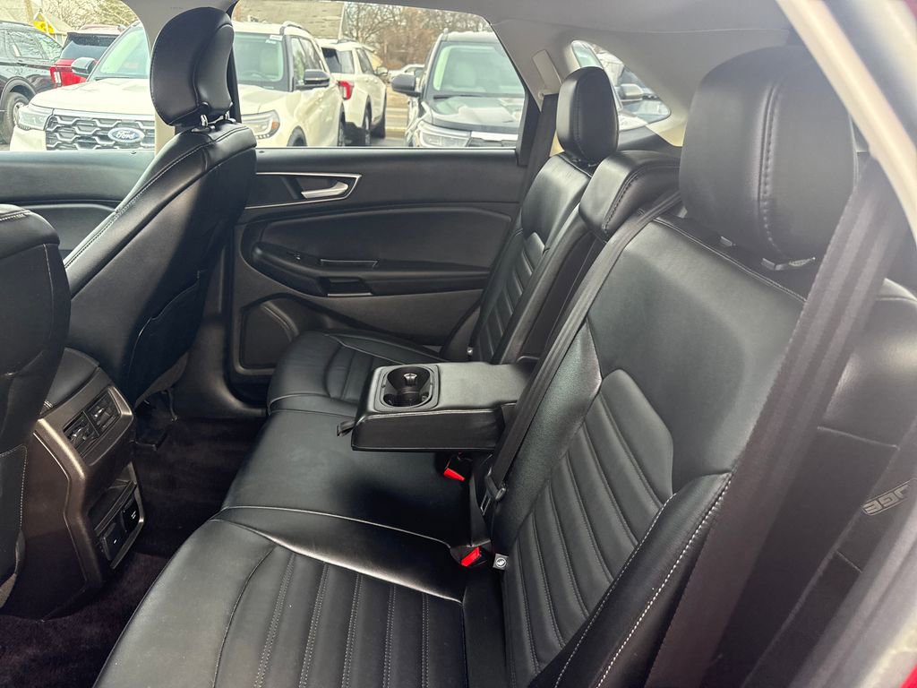 Used 2015 Ford Edge SEL w/ Equipment Group 201A image 16