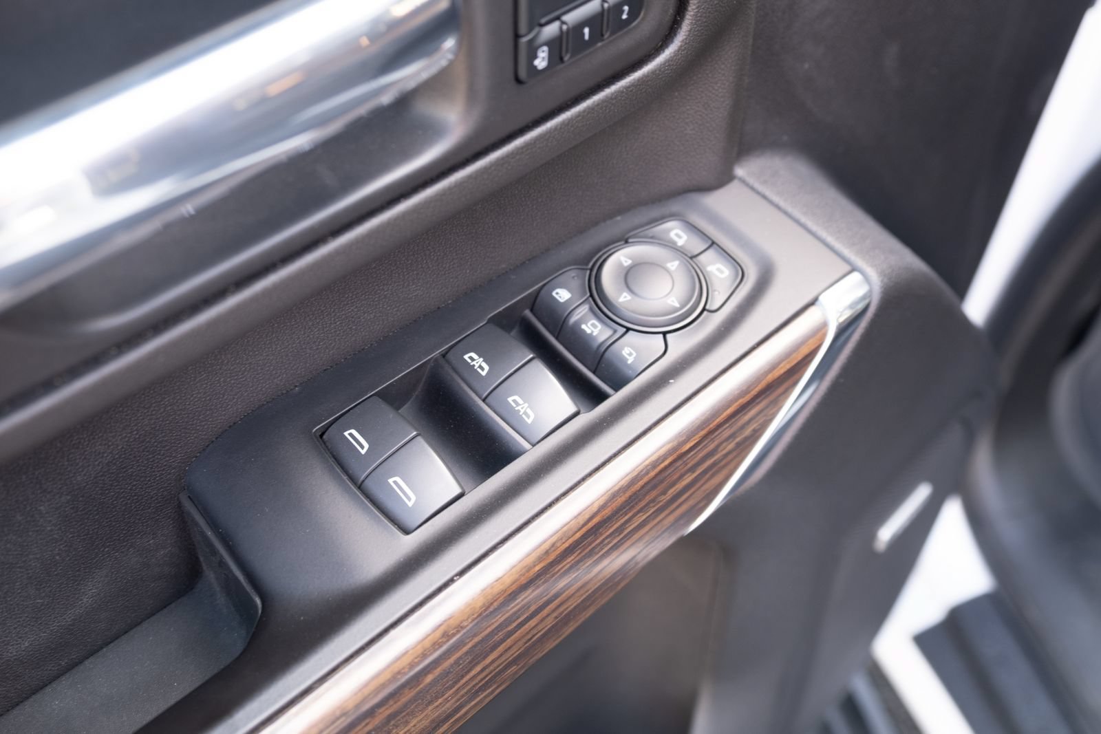 Used 2022 Chevrolet Silverado 3500 High Country w/ Z71 Off-Road Package AWD/4WD image 19