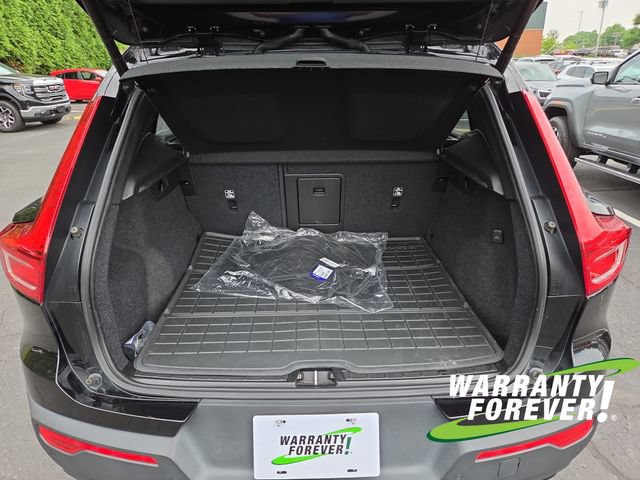 Used 2022 Volvo XC40 T5 R-Design w/ Advanced Package AWD/4WD image 18