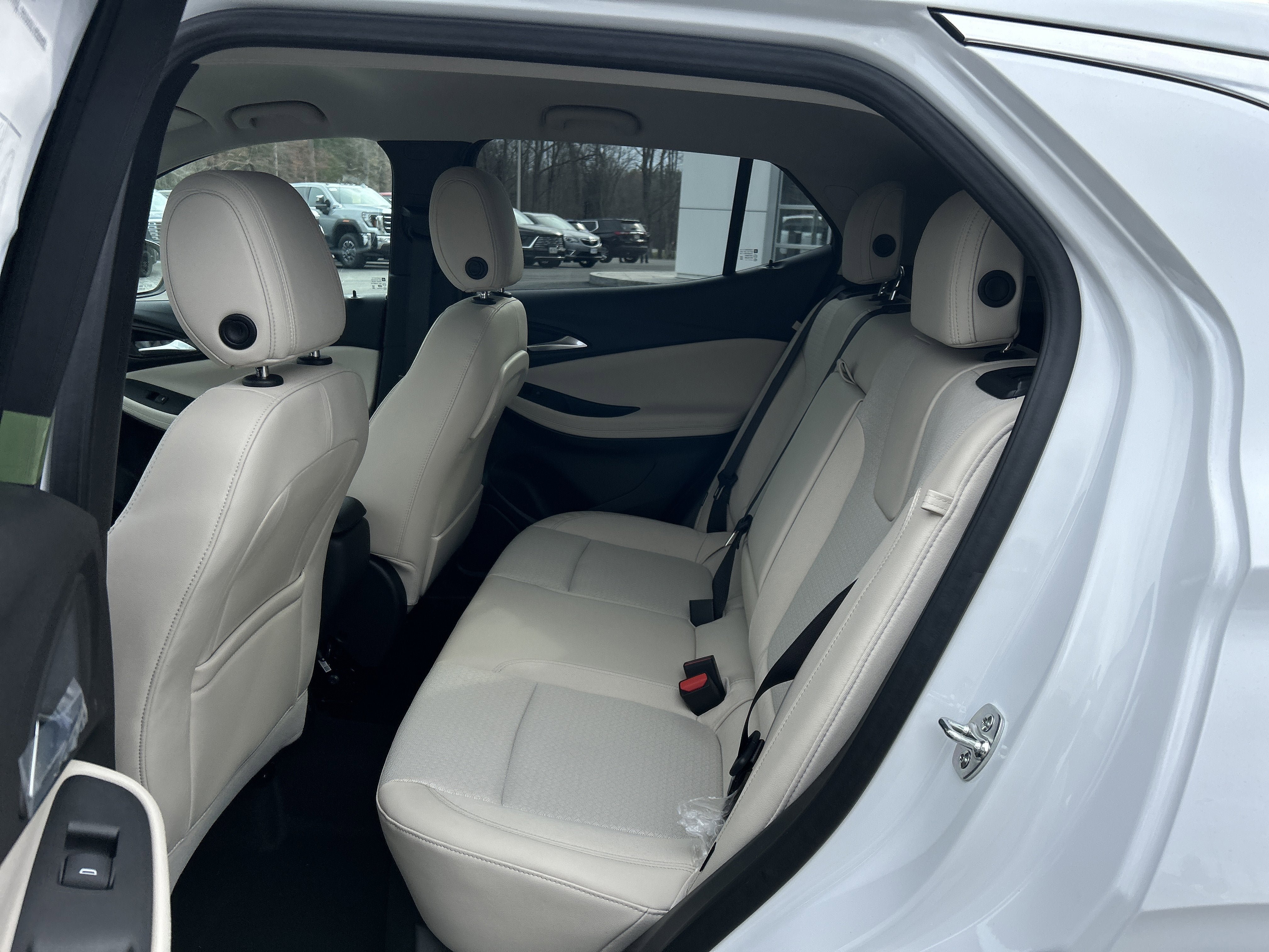 New 2026 Buick Encore GX Preferred w/ Comfort Package AWD/4WD image 16