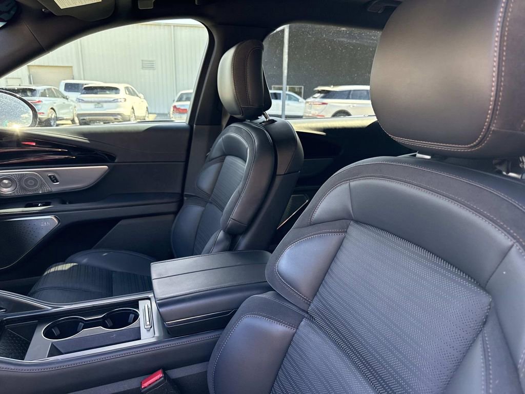 Certified 2024 Lincoln Nautilus Reserve w/ Equipment Group 203A image 21