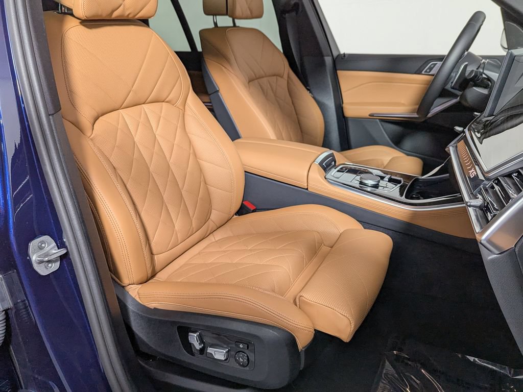 Used 2026 BMW X5 xDrive40i w/ M Sport Package AWD/4WD image 28