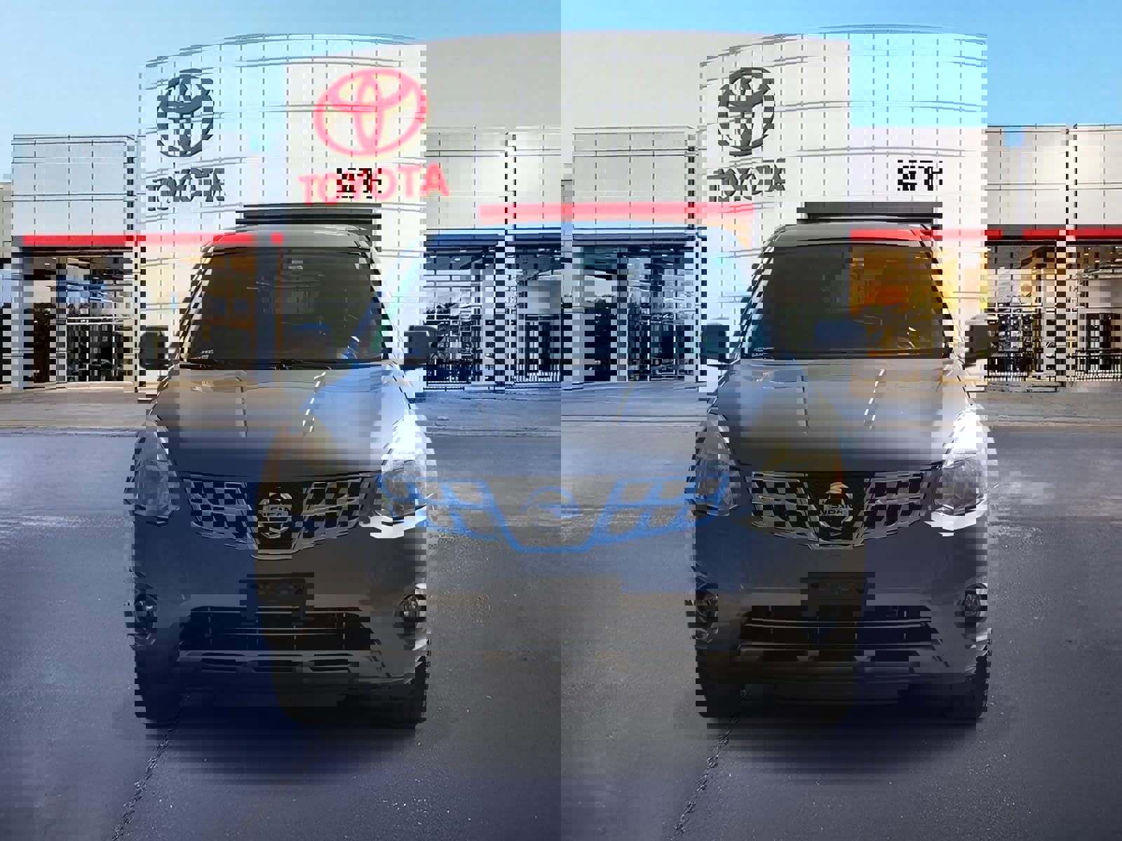 Used 2013 Nissan Rogue S w/ Special Edition Pkg image 2