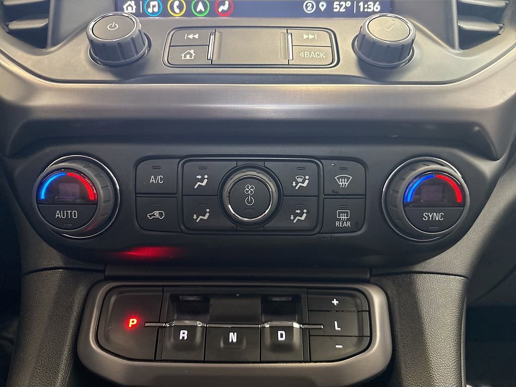 Used 2023 GMC Acadia AT4 w/ Technology Package AWD/4WD image 16