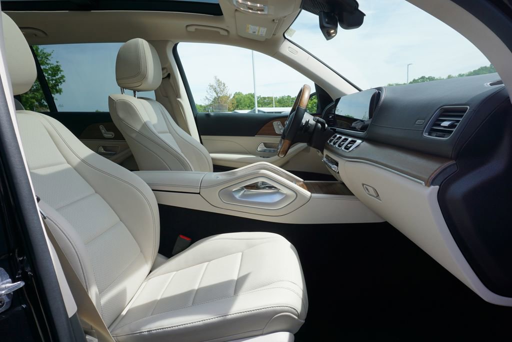 Used 2022 Mercedes-Benz GLS 450 4MATIC image 55