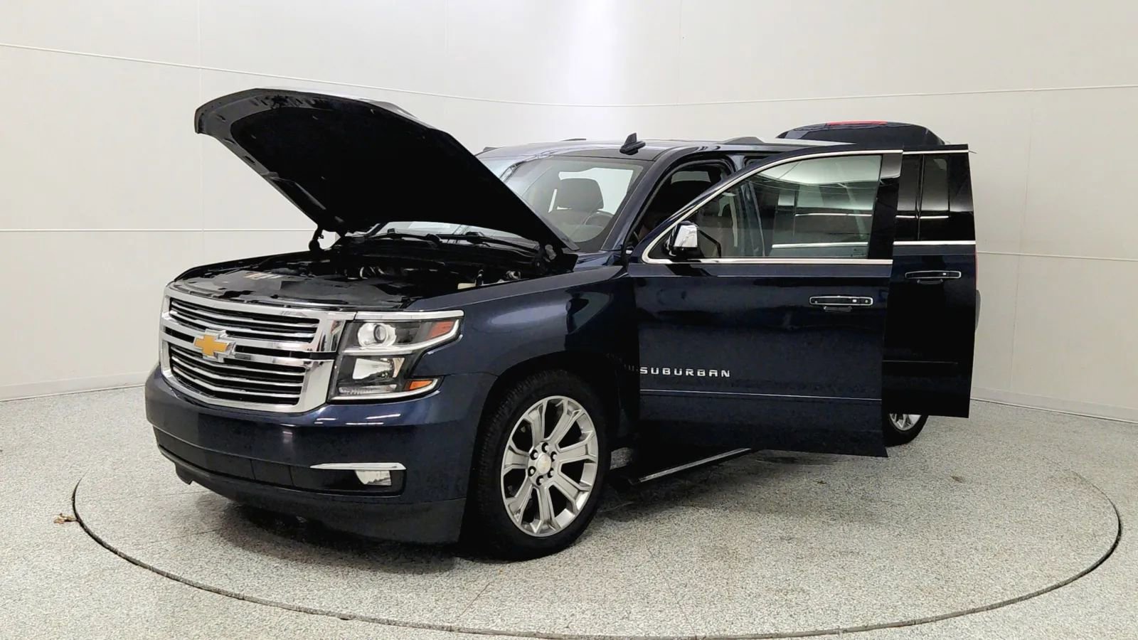 Used 2018 Chevrolet Suburban Premier image 10