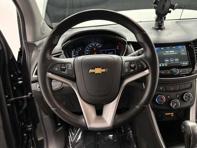 Used 2019 Chevrolet Trax LT w/ LT Convenience Package image 7