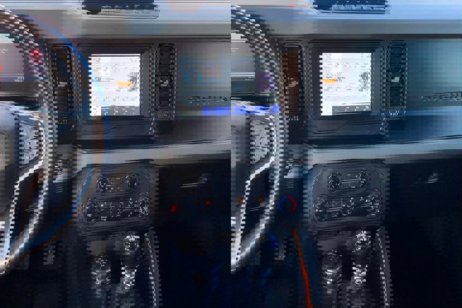 Used 2023 Ford Bronco Badlands image 7