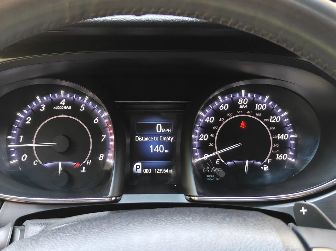 Used 2015 Toyota Avalon XLE Touring FWD image 25