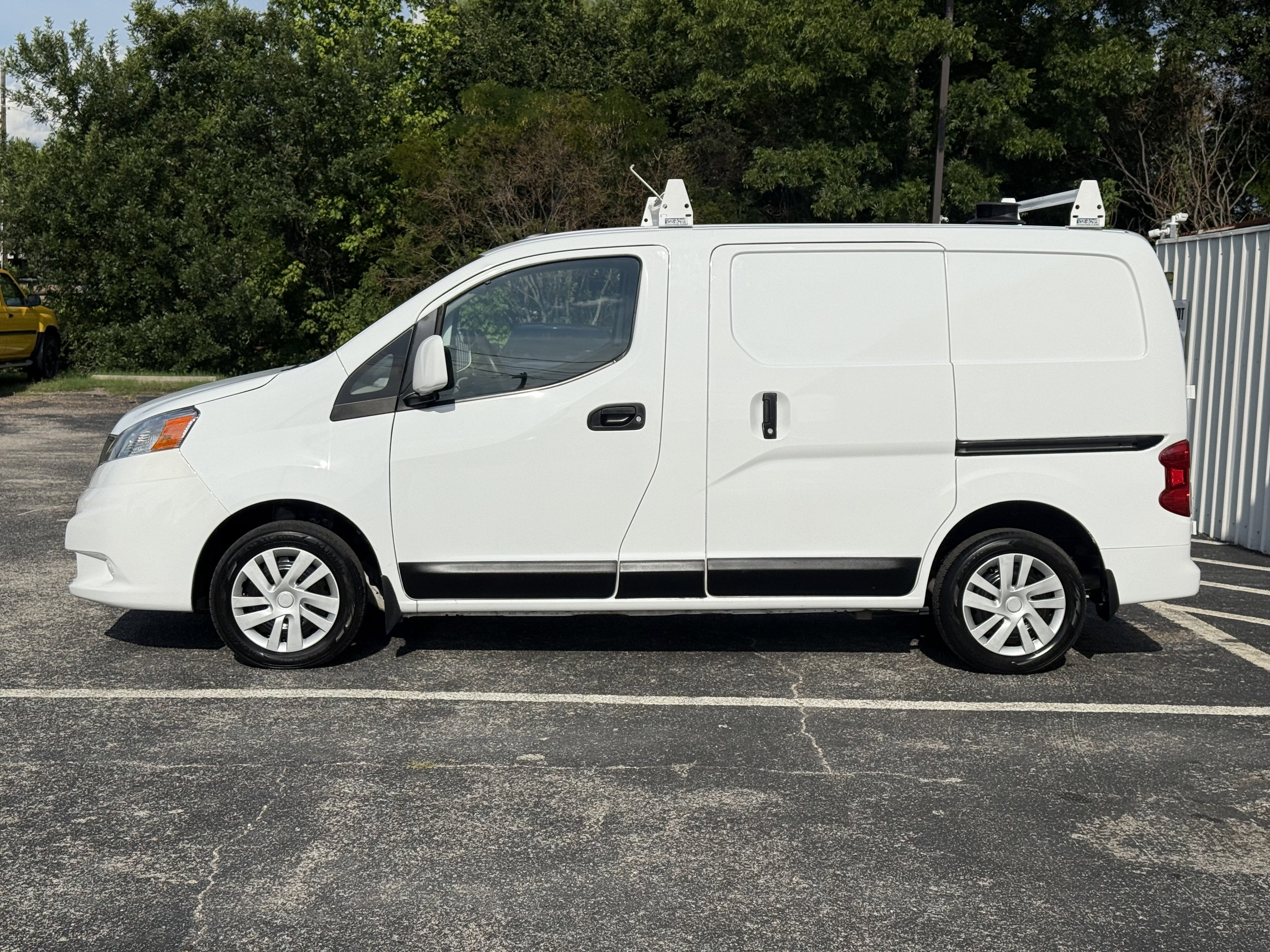 Used 2020 Nissan NV200 SV w/ Back Door Glass Package image 2