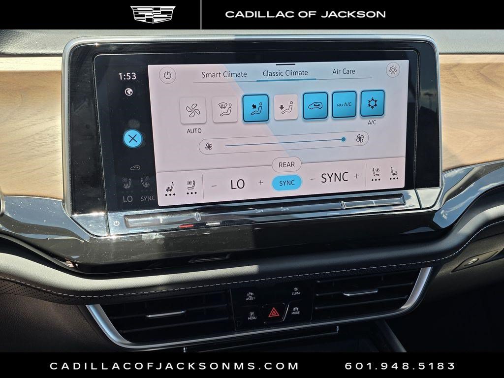 Used 2025 Volkswagen Atlas SE FWD image 16