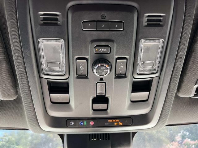 Used 2023 Chevrolet Suburban High Country w/ Advanced Technology Package AWD/4WD image 38