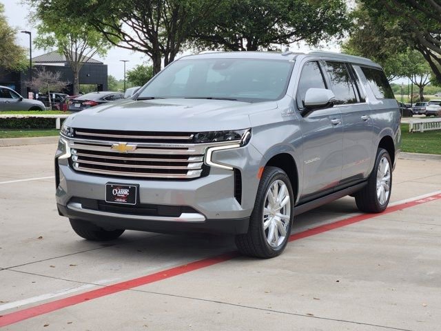 Used 2024 Chevrolet Suburban High Country w/ Premium Package image 11