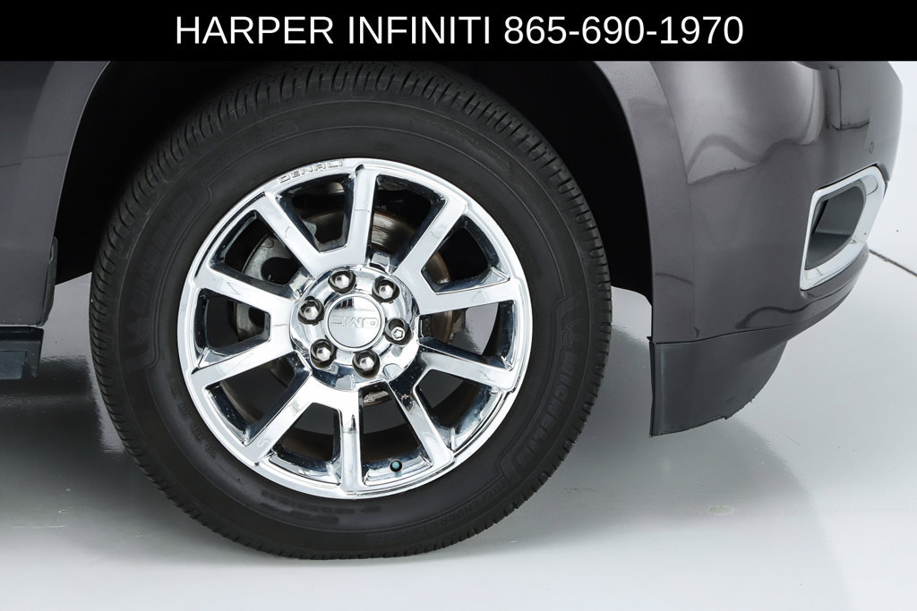 Used 2015 GMC Yukon Denali w/ Premium Package AWD/4WD image 15