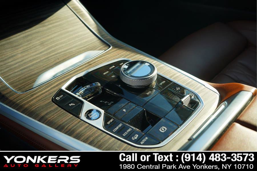 Used 2024 BMW X7 M60i w/ Executive Package image 52