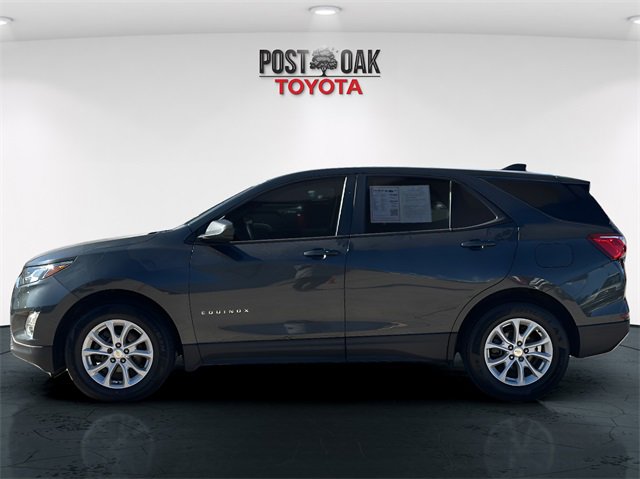 Used 2020 Chevrolet Equinox LS w/ LS Convenience Package image 4