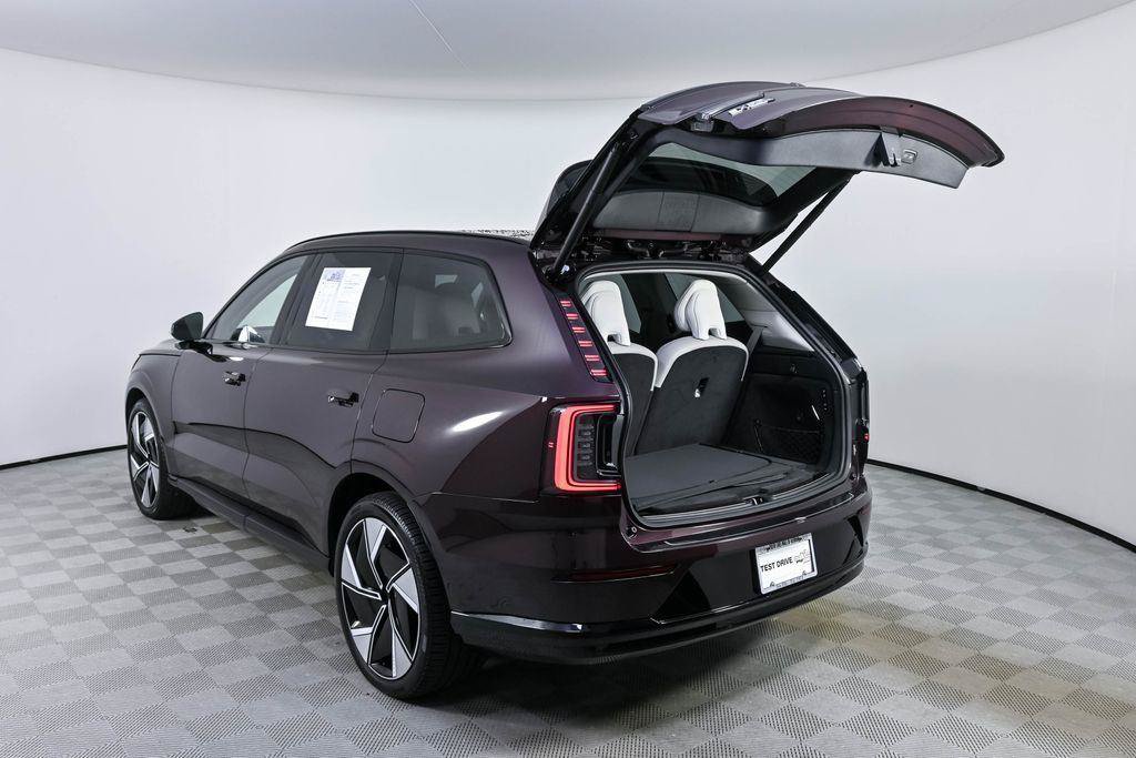 Certified 2025 Volvo EX90 Ultra AWD/4WD image 35