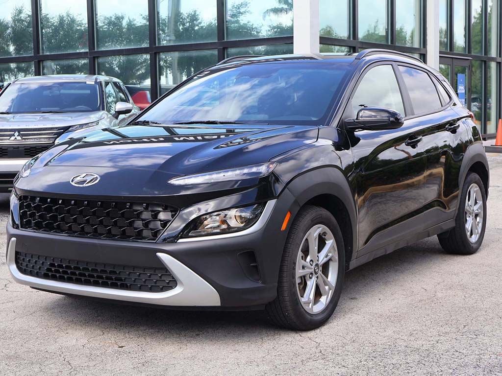 Used 2023 Hyundai Kona SEL w/ Cargo Package AWD/4WD image 7