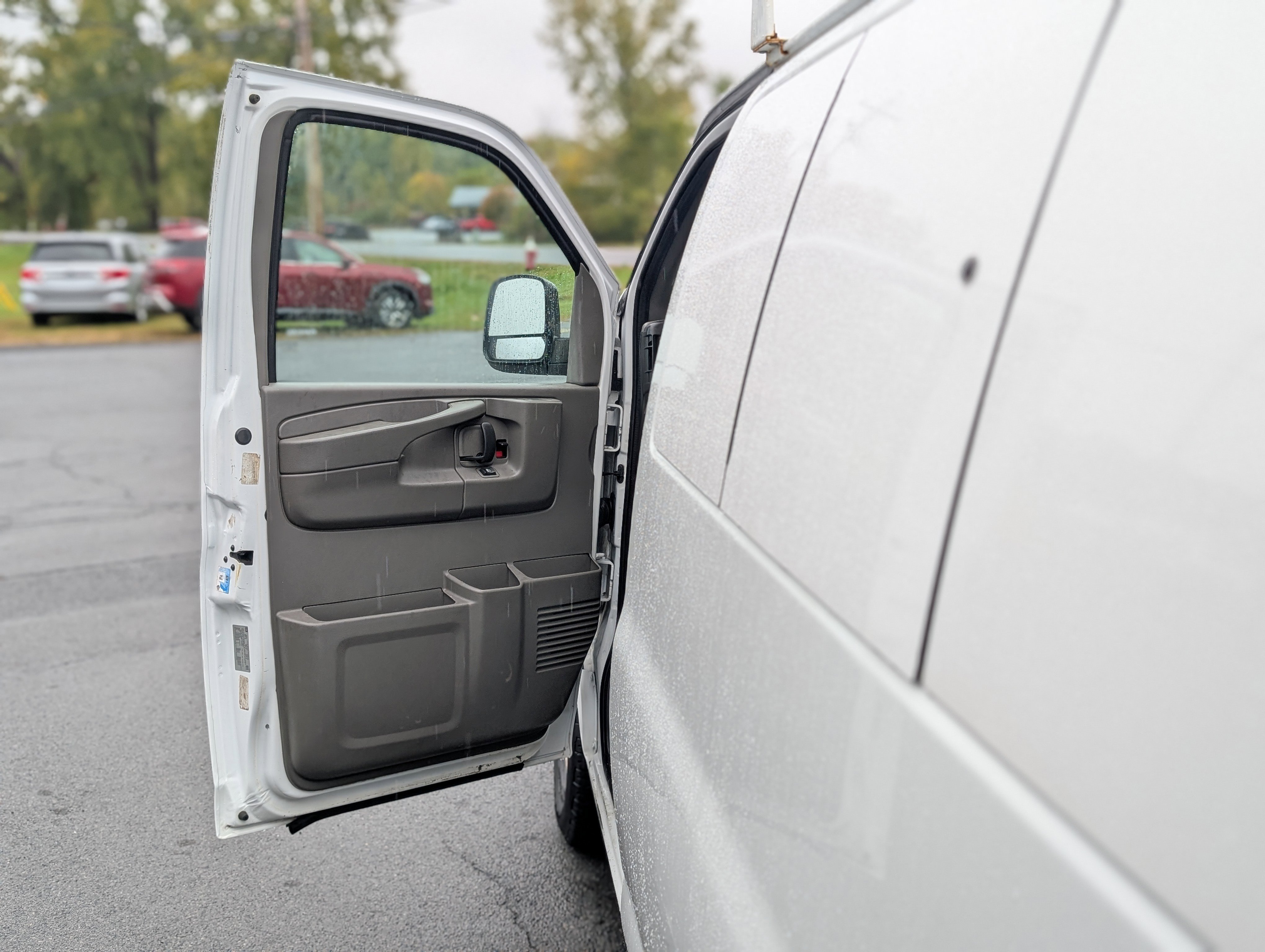 Used 2015 Chevrolet Express 3500 LT w/ LT Preferred Equipment Group image 25