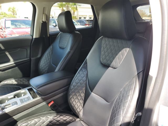 Used 2024 Ford Edge Titanium image 12