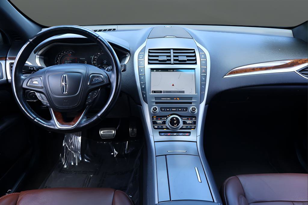 Used 2018 Lincoln MKZ Reserve w/ Technology Package FWD image 15
