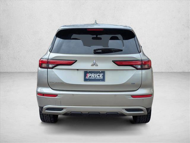 Used 2022 Mitsubishi Outlander SE AWD/4WD image 6