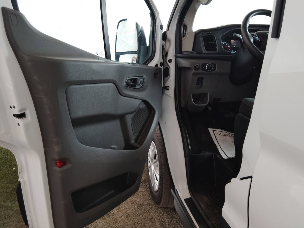Used 2023 Ford Transit 350 XLT RWD image 18