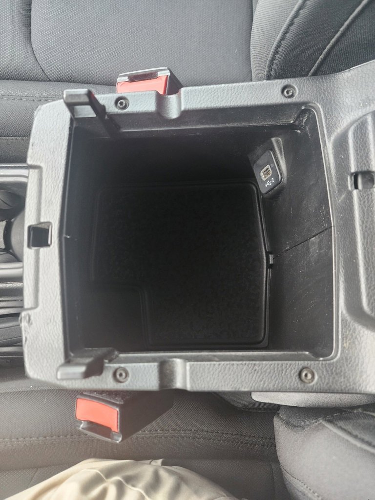 Used 2023 Jeep Wrangler Sport image 33