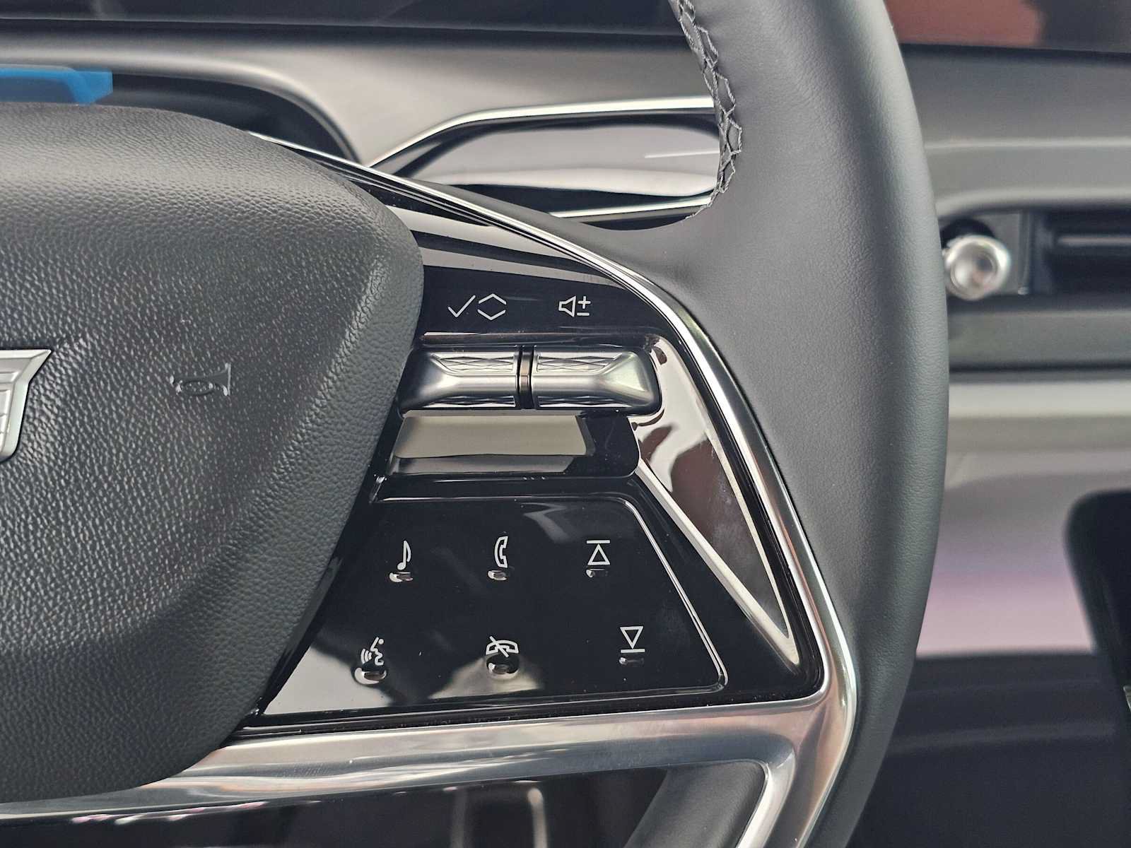 New 2027 Cadillac Vistiq Sport AWD/4WD image 30