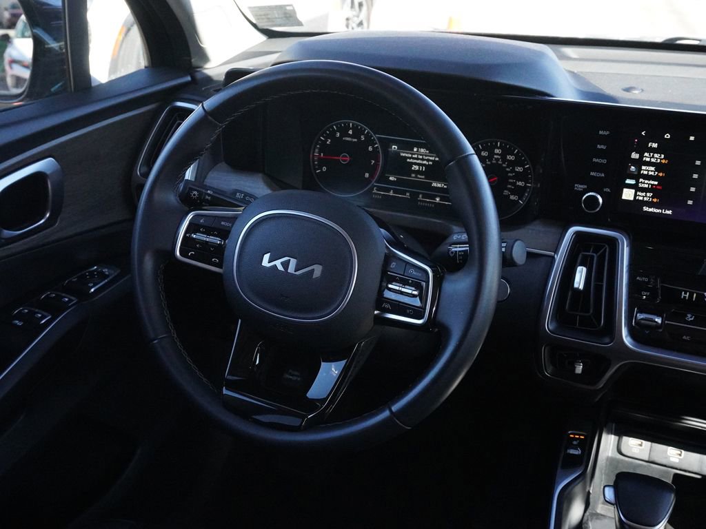 Used 2023 Kia Sorento S w/ Panoramic Sunroof Package image 30